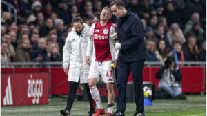 Oleksandr Zinchenko im Trikot von Ajax Amsterdam während eines Spiels