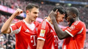 Harry Kane bejubelt seinen Treffer für den FC Bayern gegen Eintracht Frankfurt