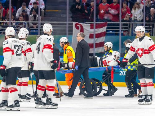 Kevin Fiala im Trikot der Schweizer Nationalmannschaft auf dem Eis