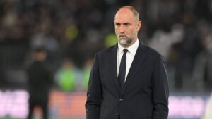 Igor Tudor, der neue Trainer von Tottenham Hotspur, gestikuliert während einer Trainingseinheit