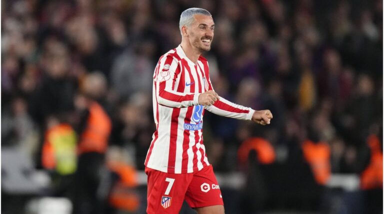 Antoine Griezmann im Trikot von Atlético Madrid auf dem Spielfeld
