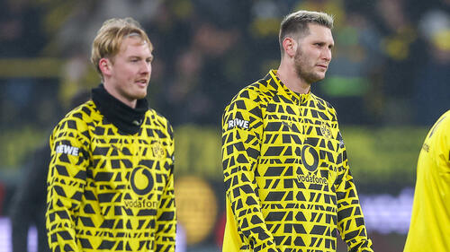 BVB-Geschäftsführer Carsten Cramer blickt konzentriert beim Heimspiel von Borussia Dortmund im Signal Iduna Park