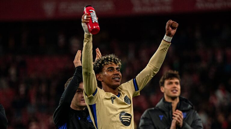 Lamine Yamal vom FC Barcelona beim Torjubel nach seinem Treffer gegen Athletic Bilbao