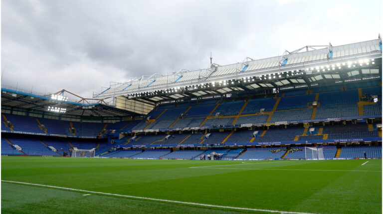 Das Stadion Stamford Bridge des FC Chelsea in London