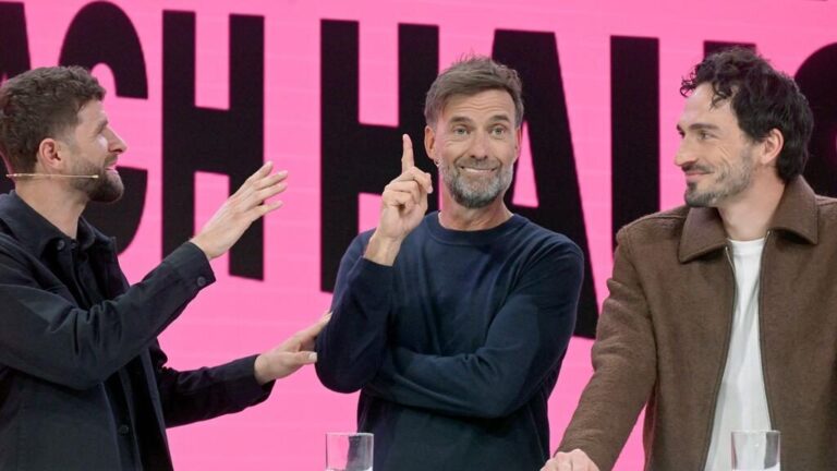 Bundestrainer Julian Nagelsmann und Jürgen Klopp im Gespräch