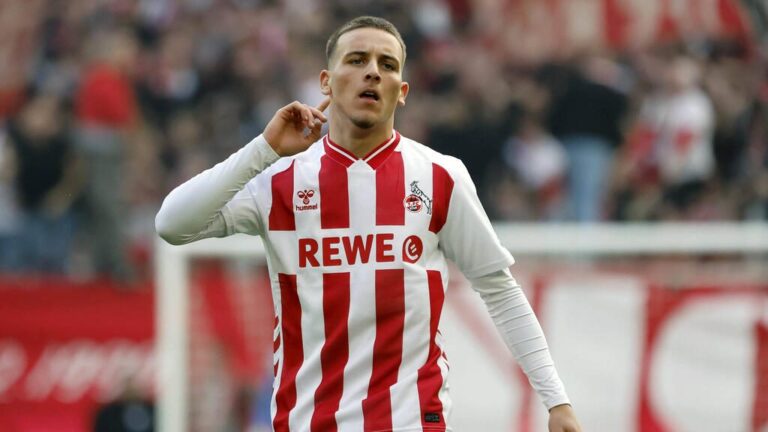 Said El Mala im Trikot des 1. FC Köln jubelt über ein Tor in der Bundesliga