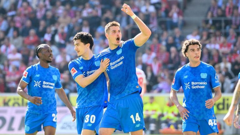 Patrik Schick von Bayer Leverkusen bejubelt einen Treffer im Bundesliga-Spiel gegen den 1. FC Köln