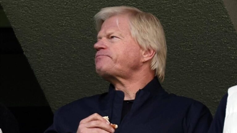 Porträt von Oliver Kahn im Gespräch über Bayern-Star Jamal Musiala und dessen WM-Teilnahme.