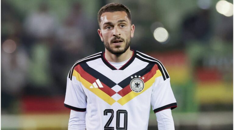 Arijon Ibrahimovic im Trikot des 1. FC Heidenheim beim Dribbling auf dem Spielfeld