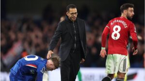 Ein enttäuschter Liam Rosenior an der Seitenlinie beim Premier-League-Spiel zwischen dem FC Chelsea und Manchester United.