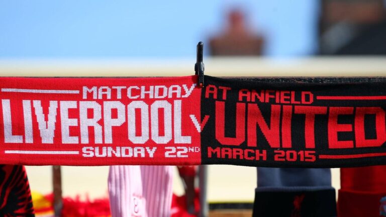 Mohamed Salah vom FC Liverpool fokussiert auf dem Spielfeld während eines Premier-League-Spiels