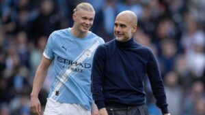 Erling Haaland jubelt im Trikot von Manchester City über seinen Treffer im Premier-League-Spiel gegen den FC Burnley.