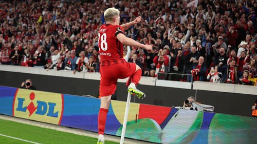 Matthias Ginter bejubelt sein entscheidendes Tor für den SC Freiburg im Europa-League-Spiel gegen Celta Vigo