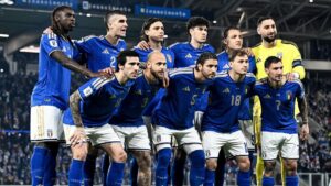 Die Nationalspieler von Italien blicken enttäuscht nach ihrem Aus in der WM-Qualifikation