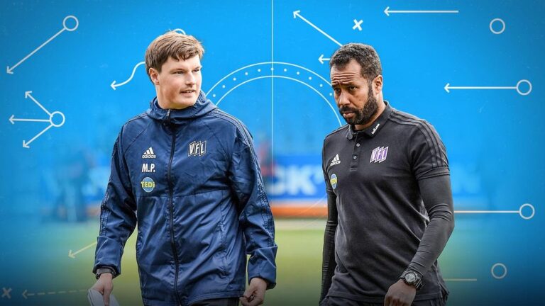 Zweikampf zwischen Spielern von Werder Bremen und dem Hamburger SV während des umkämpften Nordderbys.