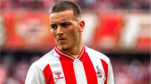 Said El Mala und Cenk Özkacar im Trikot des 1. FC Köln auf dem Spielfeld