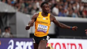 Die deutsche 4x100-Meter-Staffel der Männer jubelt über den neuen nationalen Rekord bei den World Relays.