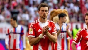 Leon Goretzka im Trikot des FC Bayern München auf dem Spielfeld