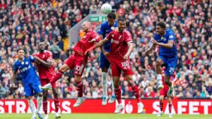Spielszene zwischen dem FC Liverpool und dem FC Chelsea während des 1:1-Unentschiedens in der Premier League.