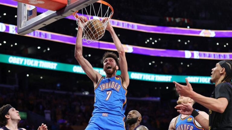 Shai Gilgeous-Alexander von den Oklahoma City Thunder beim Wurf gegen die Los Angeles Lakers in den NBA Playoffs