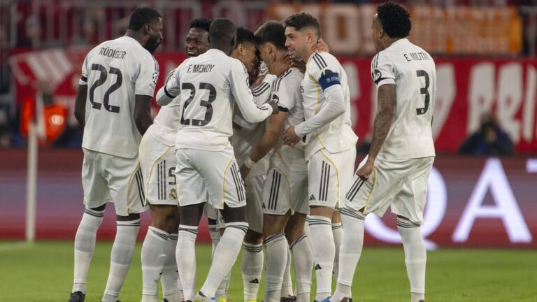 Enttäuschter Spieler von Real Madrid nach dem Ausscheiden in der Champions League gegen den FC Bayern München