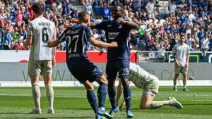 Hoffenheims Bazoumana Touré bejubelt seinen 1:0-Siegtreffer gegen Werder Bremen in der Bundesliga.