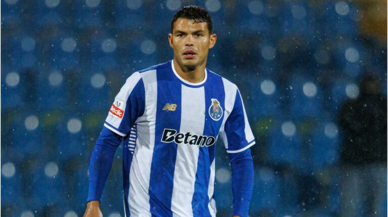 Thiago Silva im Trikot des FC Porto auf dem Spielfeld
