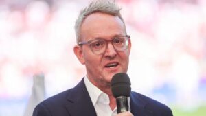 VfB-Vorstandschef Alexander Wehrle und Trainer Sebastian Hoeneß vor einem wichtigen Spiel