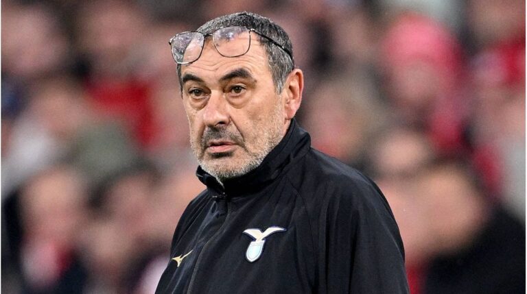 Maurizio Sarri gestikuliert konzentriert am Spielfeldrand als neuer Trainer von Atalanta Bergamo