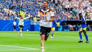 Felix Nmecha jubelt im Trikot der deutschen Nationalmannschaft