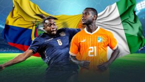 Zweikampf zwischen Spielern der Elfenbeinküste und Ecuador bei einem Länderspiel