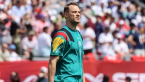 Manuel Neuer im Trikot der deutschen Nationalmannschaft beim Training für die WM 2026