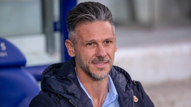 Martin Demichelis am Spielfeldrand: Der Argentinier steht vor einem Engagement als neuer Cheftrainer von RB Leipzig.