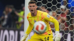 US-Torwart Matt Freese im Trikot der Nationalmannschaft in Aktion während eines Spiels bei der Heim-WM