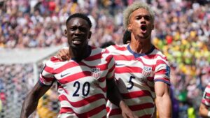 Jubelnde US-Nationalspieler nach dem Sieg gegen Australien bei der WM 2026 in Seattle