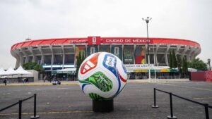 Popstar Shakira performt live bei der Eröffnungsfeier der Fußball-WM 2026 im Aztekenstadion in Mexiko.