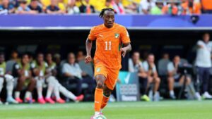 Yan Diomande im Trikot der Elfenbeinküste in Aktion auf dem Spielfeld bei der WM 2026