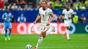 Harry Kane im Trikot der englischen Nationalmannschaft beim Jubel während der Weltmeisterschaft