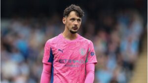 Torhüter James Trafford im Trikot von Manchester City im Stadion