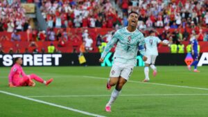 Goncalo Ramos bejubelt seinen 2:1-Siegtreffer in der Nachspielzeit für Portugal gegen Kroatien bei der Weltmeisterschaft.