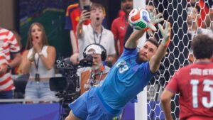 Spaniens Torhüter Unai Simón im Trikot der Nationalmannschaft während eines Spiels bei der WM 2026