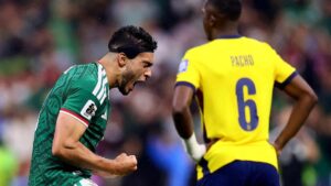 Jubelnde mexikanische Nationalspieler im Aztekenstadion bei der WM 2026