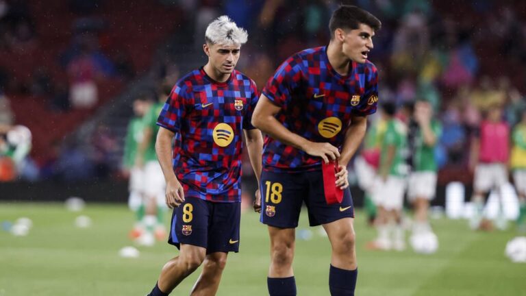 Gerard Martín im Trikot des FC Barcelona auf dem Spielfeld