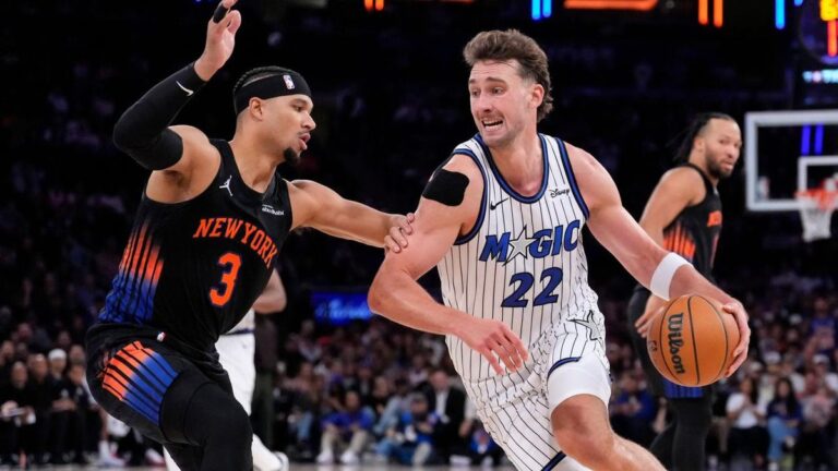 Franz Wagner im Trikot der Orlando Magic beim Wurf im NBA-Spiel gegen die New York Knicks.
